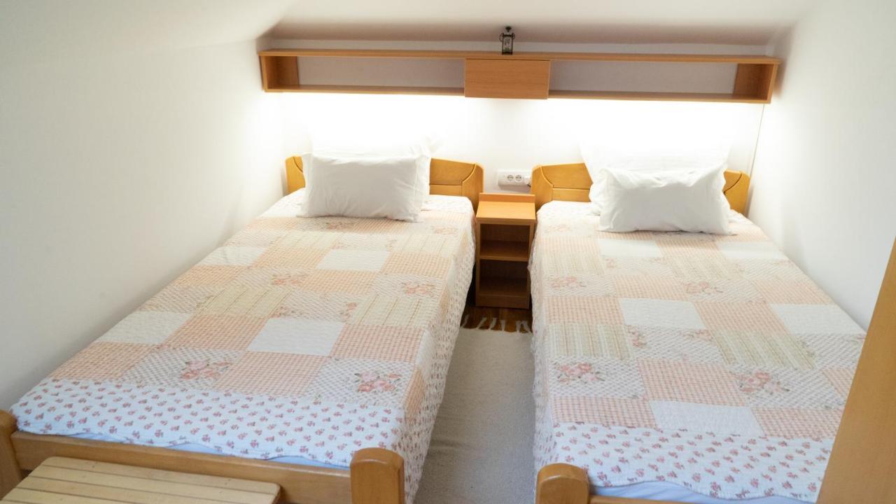 Apartment Akacija Gardens بلغراد المظهر الخارجي الصورة