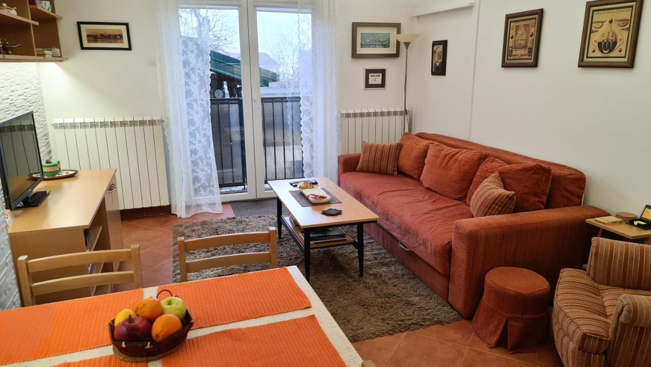 Apartment Akacija Gardens بلغراد المظهر الخارجي الصورة