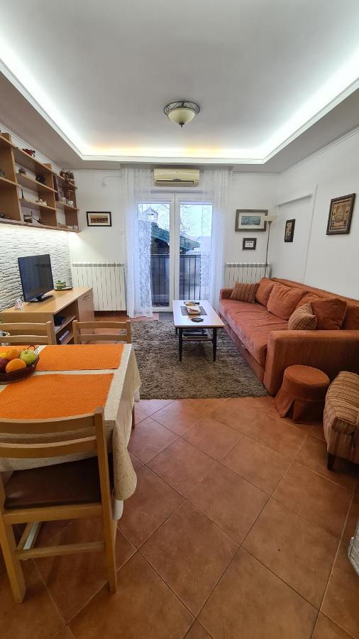 Apartment Akacija Gardens بلغراد المظهر الخارجي الصورة