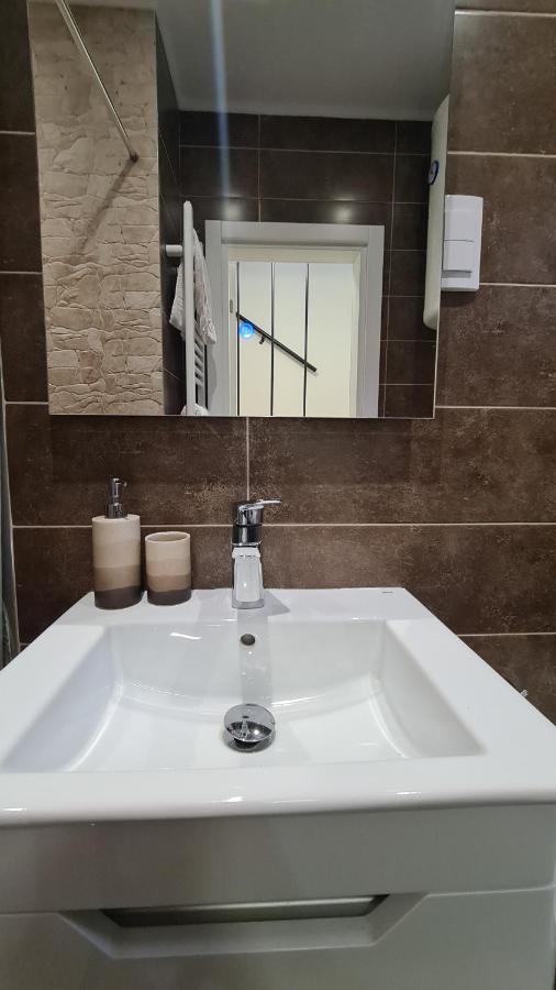Apartment Akacija Gardens بلغراد المظهر الخارجي الصورة