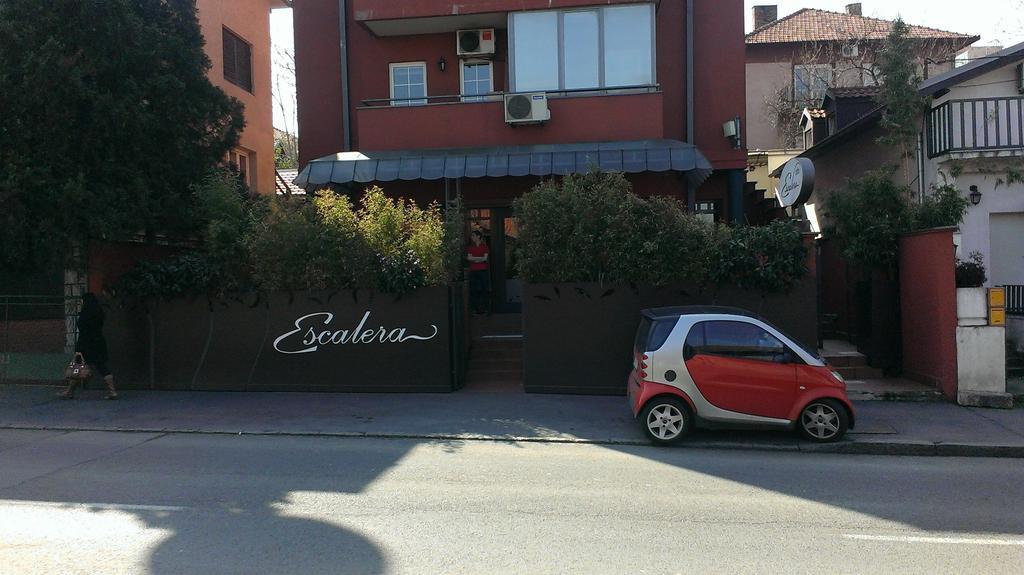 Apartment Akacija Gardens بلغراد المظهر الخارجي الصورة